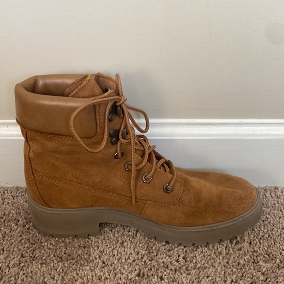 Brown Women’s Timberland Boots - Picture 2 of 4